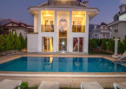 Villa Silver Yunus